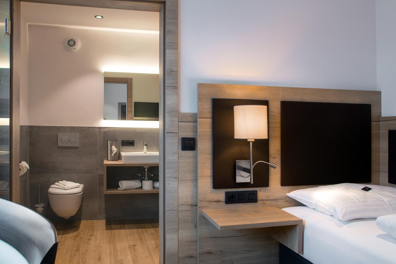 Patrix Hotel, Restaurant, Bar *